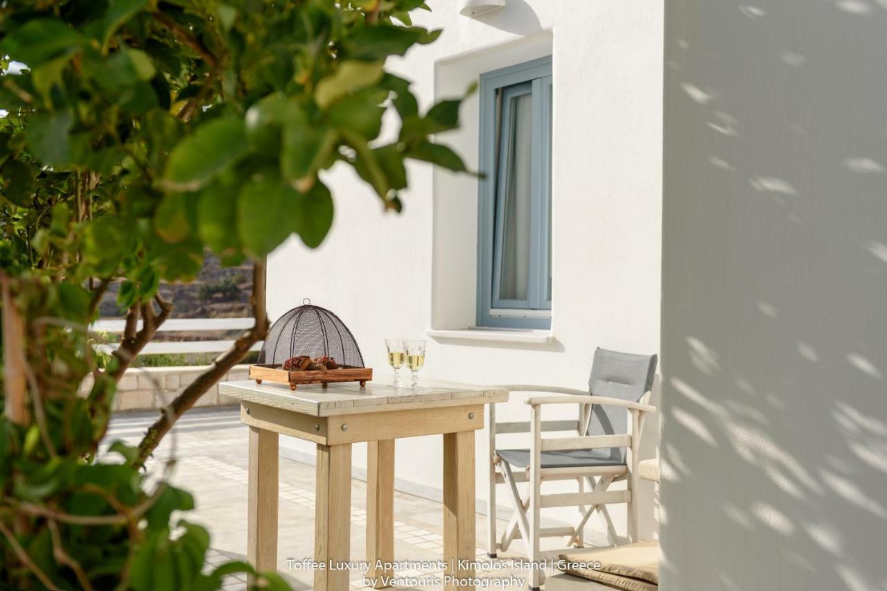 Toffee Villa Kímolos Exteriör bild