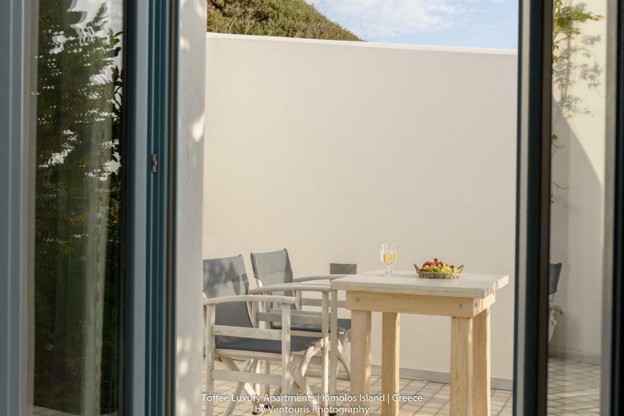 Toffee Villa Kímolos Exteriör bild